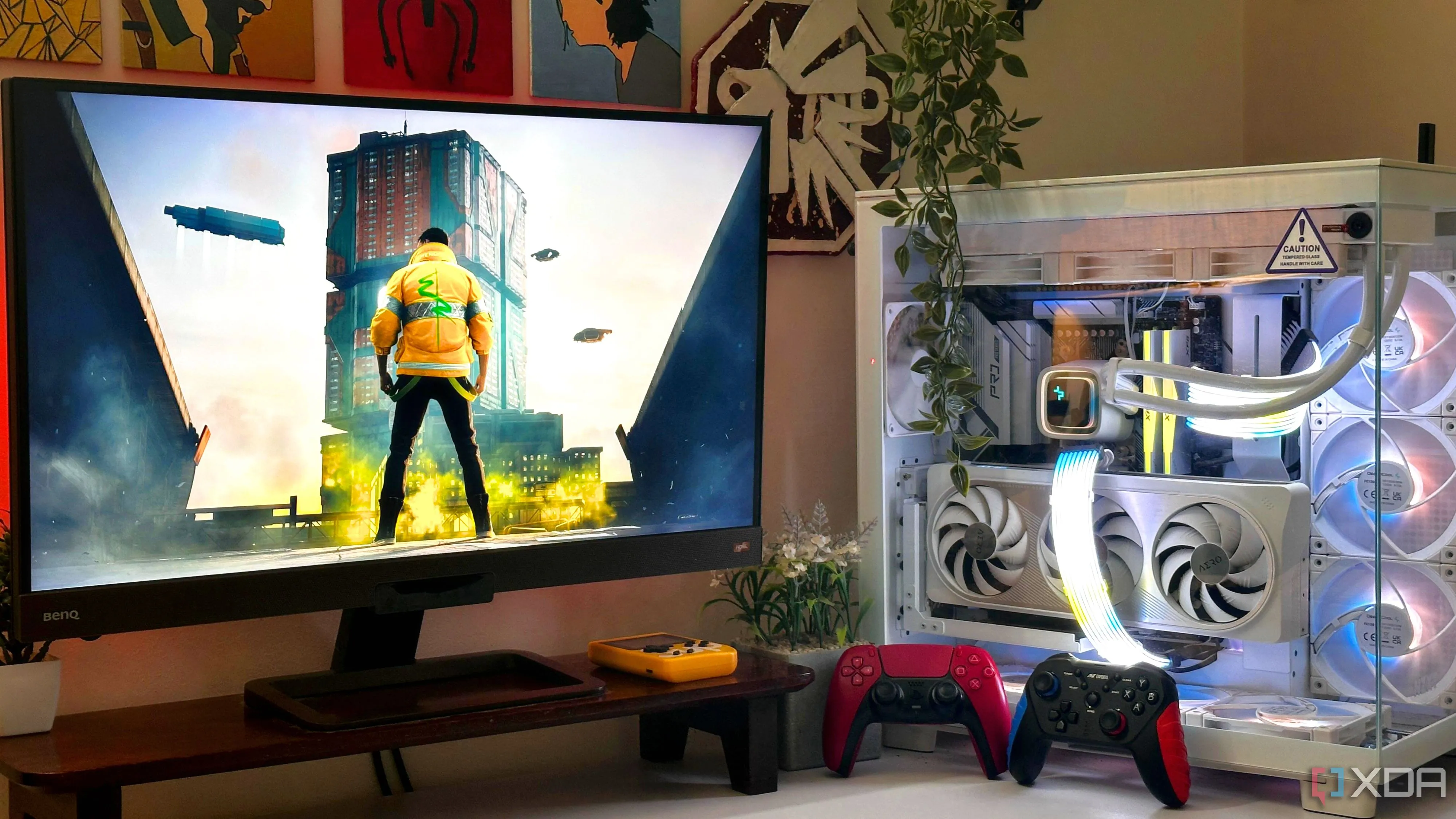 Góc máy tính hiện đại hiển thị game Cyberpunk 2077, minh họa sự quan tâm đến hiệu năng và FPS