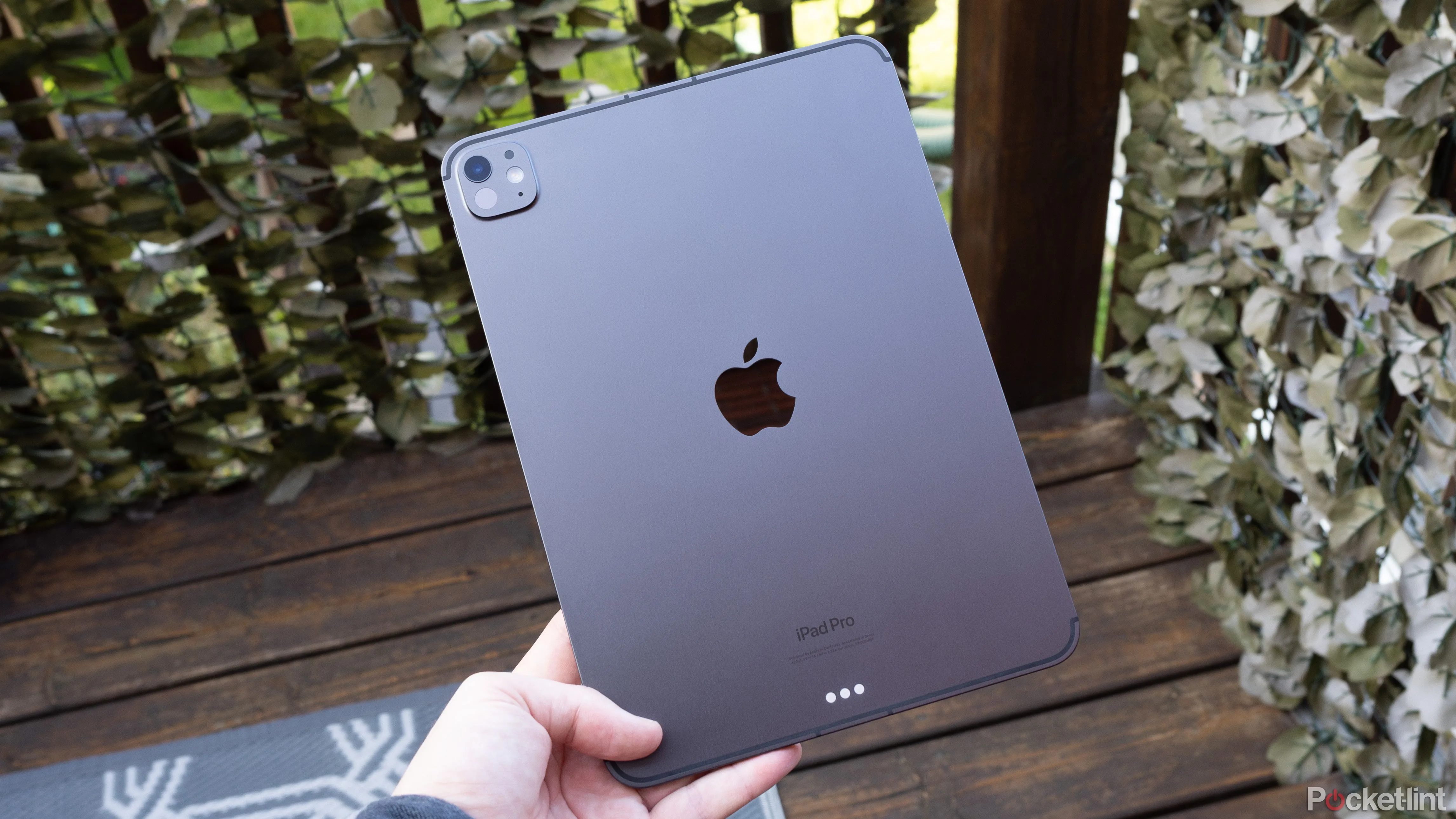 iPad Pro M4 - thiết bị được hưởng lợi từ cải tiến iPadOS 26