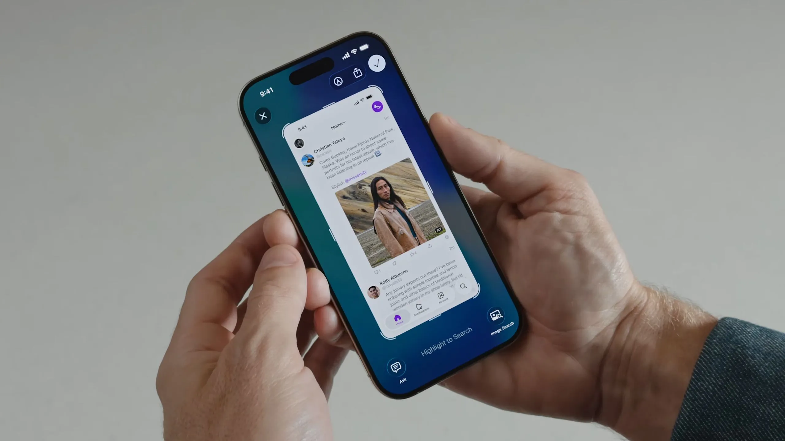 Visual Intelligence trên iOS 26 cho phép tìm kiếm thông tin về vật thể trực tiếp từ ảnh chụp màn hình iPhone