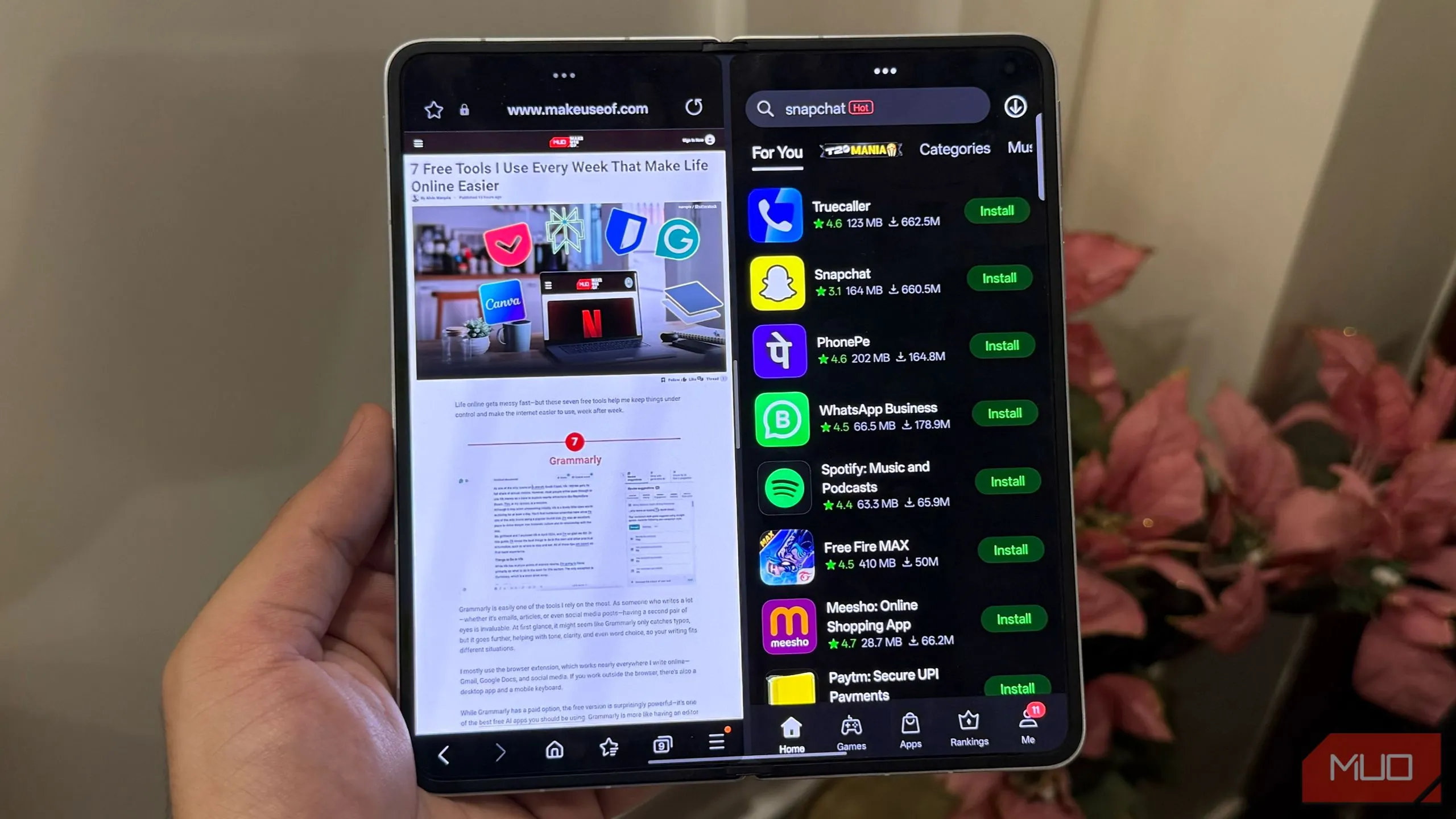 Giao diện đa nhiệm trên Oppo Find N5 hiển thị hai ứng dụng chạy song song