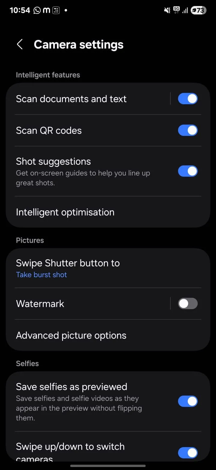 Cài đặt bật tính năng Gợi ý chụp ảnh (Shot Suggestions) trong ứng dụng Camera Samsung