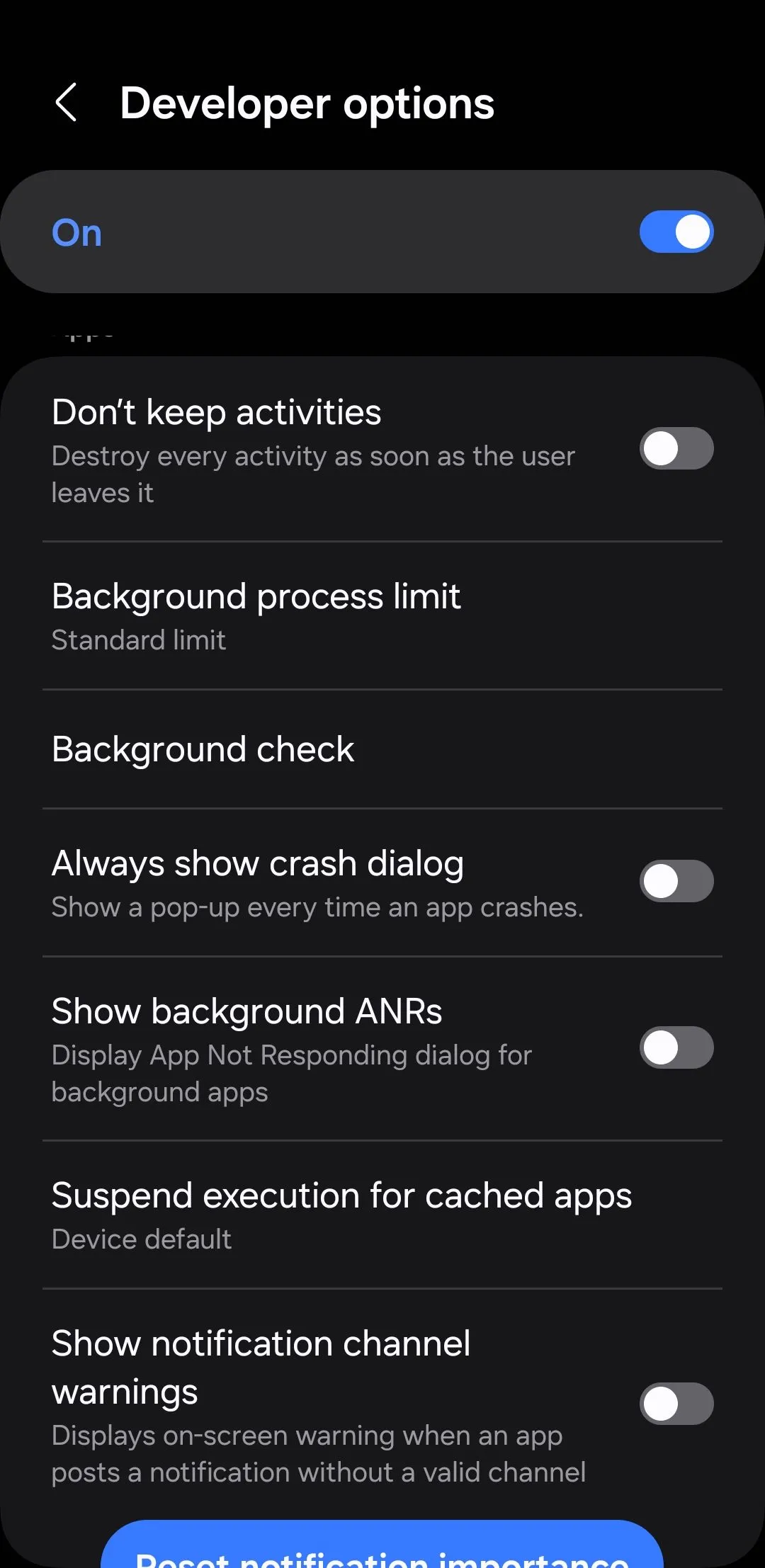 Cài đặt giới hạn tiến trình nền trong tùy chọn nhà phát triển trên điện thoại Android