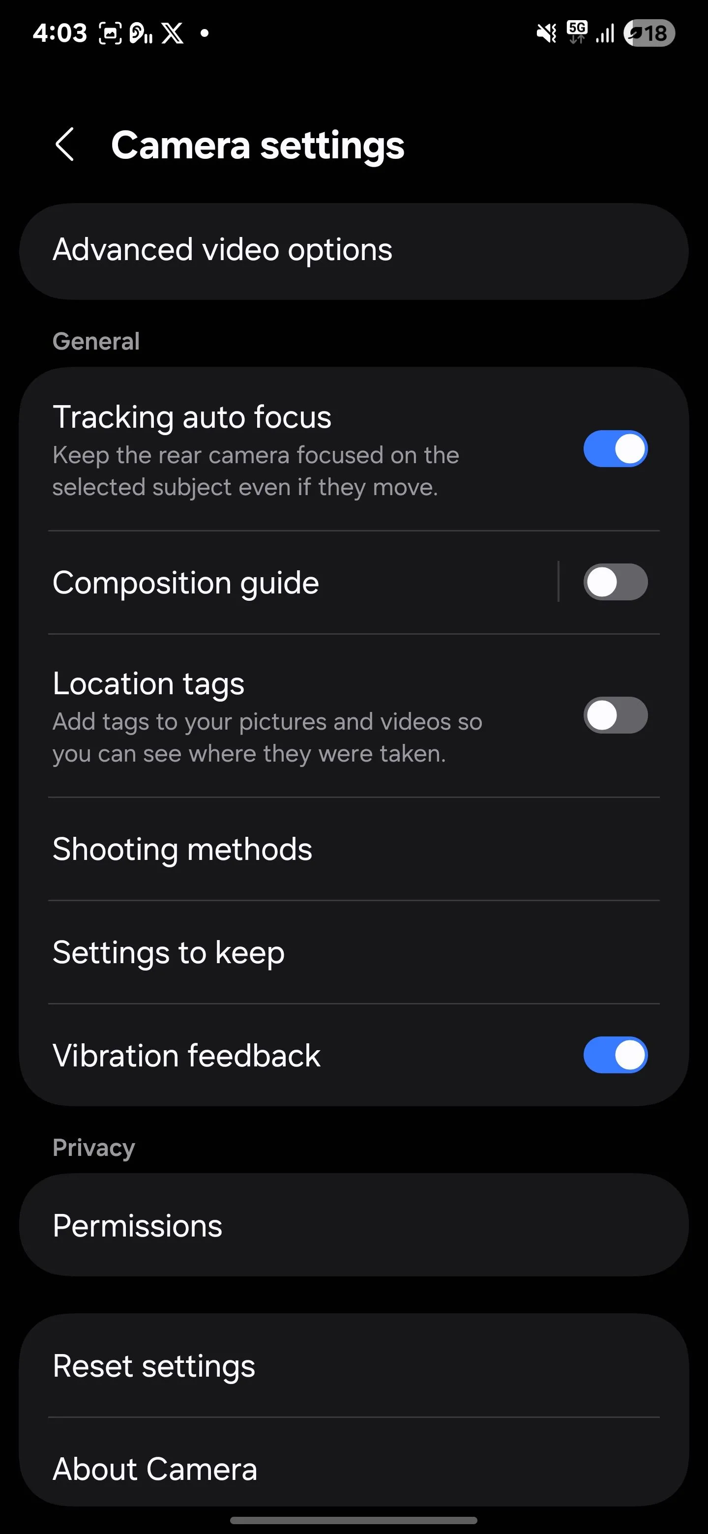 Cài đặt tùy chỉnh Hướng dẫn bố cục (Composition Guide) cho camera Samsung, bao gồm Đường lưới