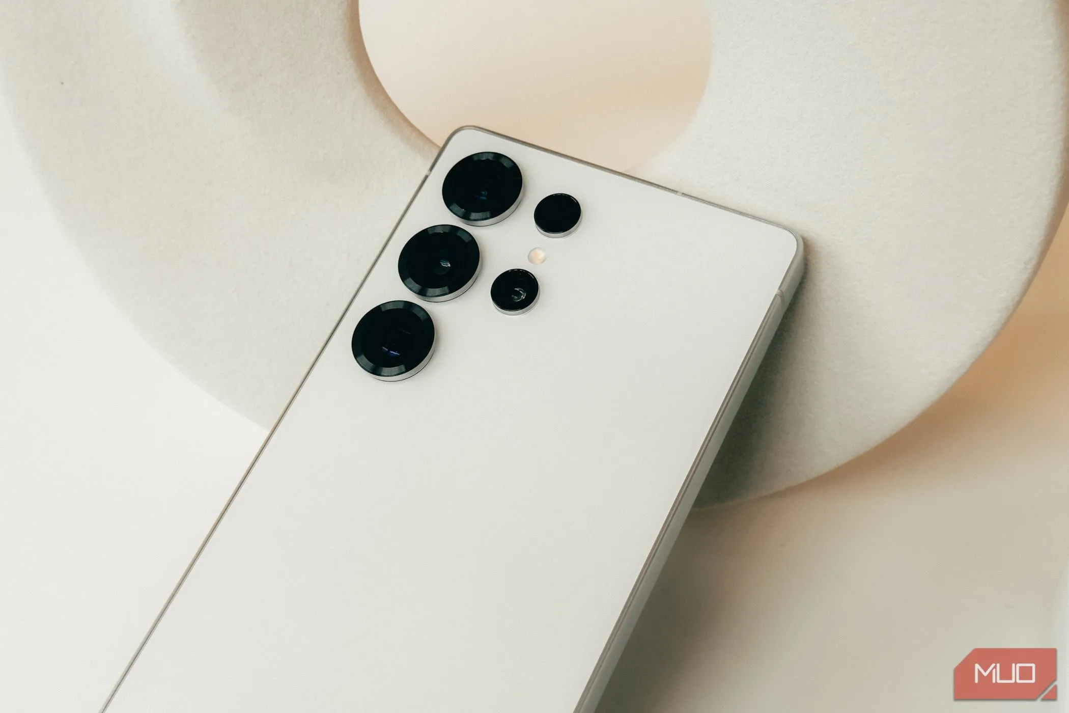 Camera Samsung Galaxy S25 Ultra cận cảnh