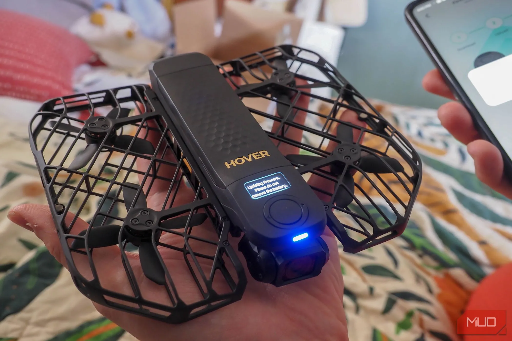 Cập nhật firmware của HOVERAir X1 Promax trong nhà