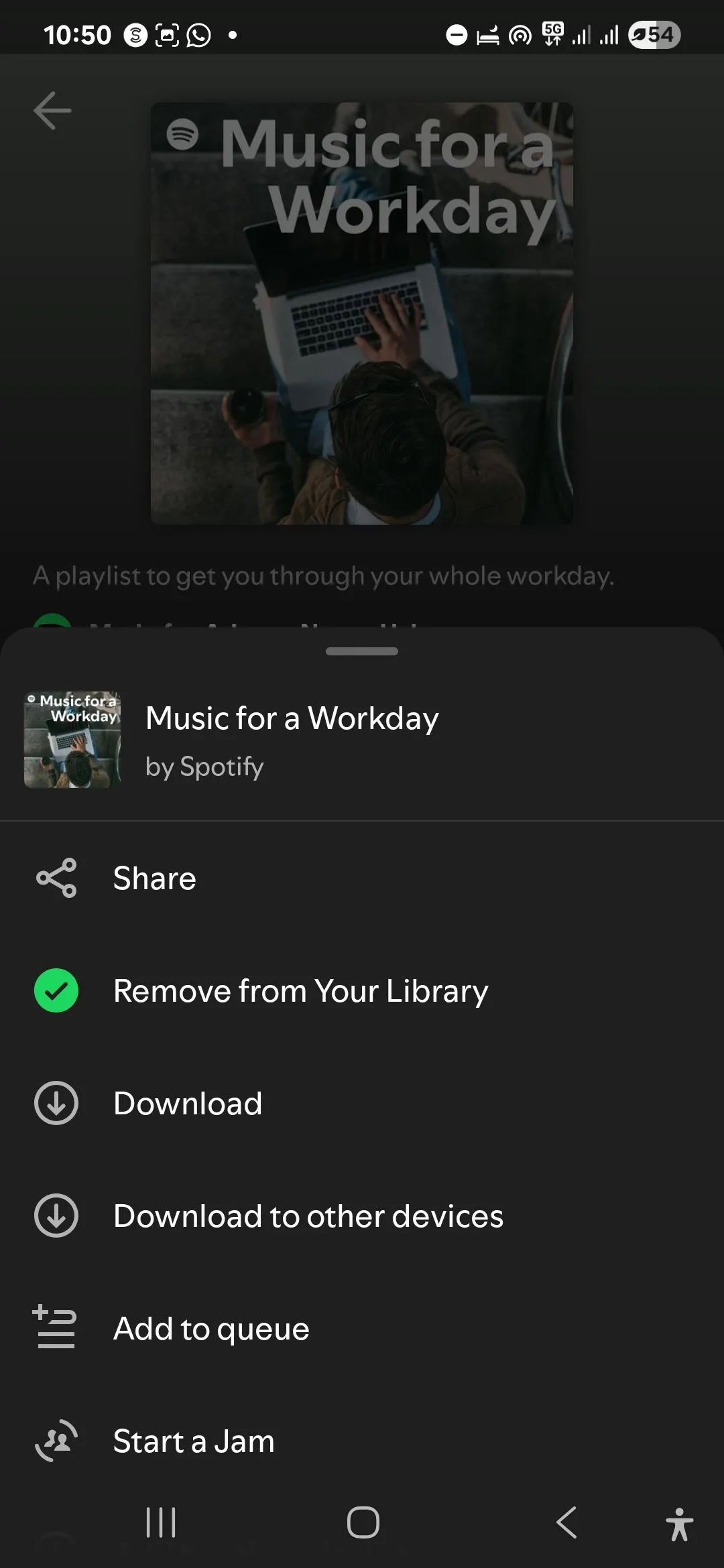 Giao diện danh sách phát nhạc trên Spotify cho Android, hiển thị tùy chọn tải xuống để nghe nhạc ngoại tuyến.