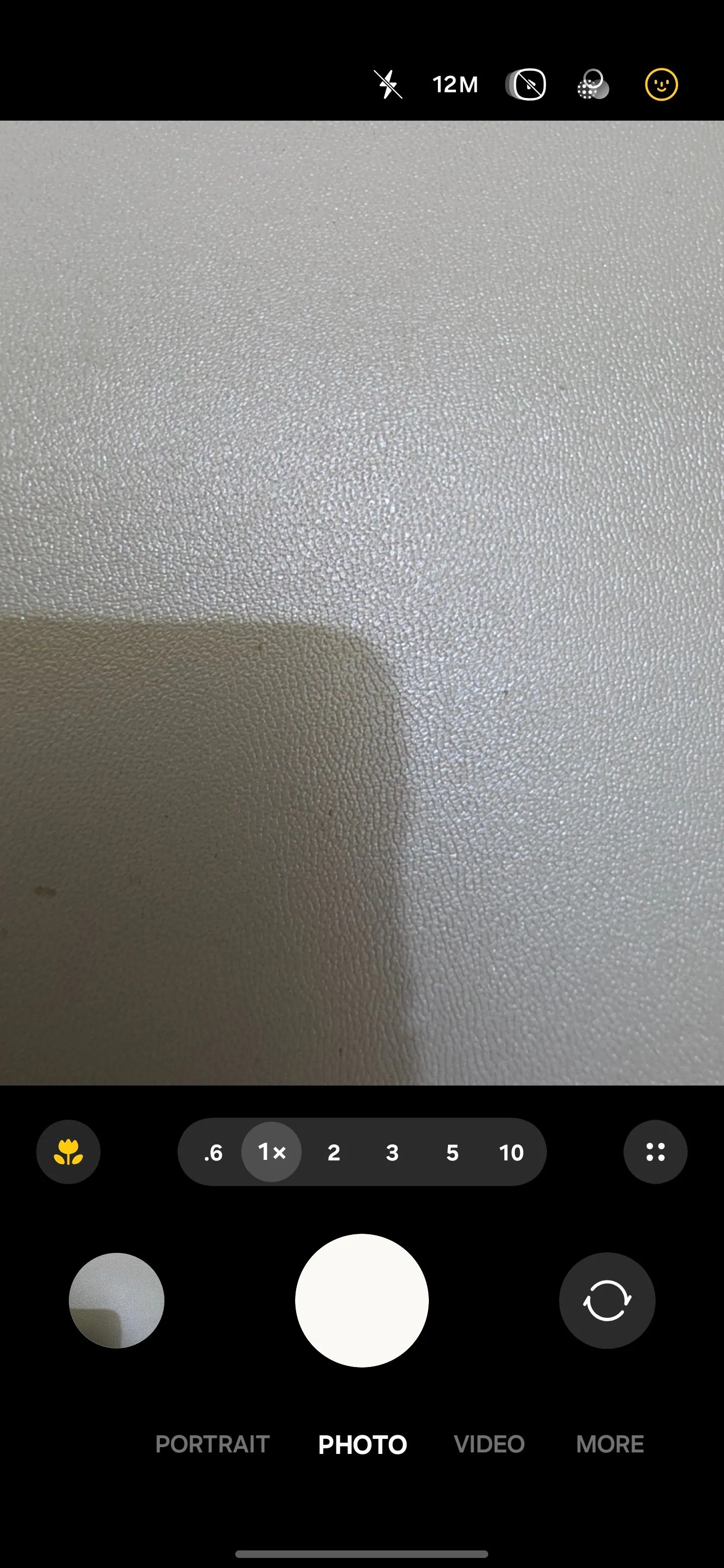Giao diện khởi động camera trên điện thoại Samsung Galaxy S25 Ultra
