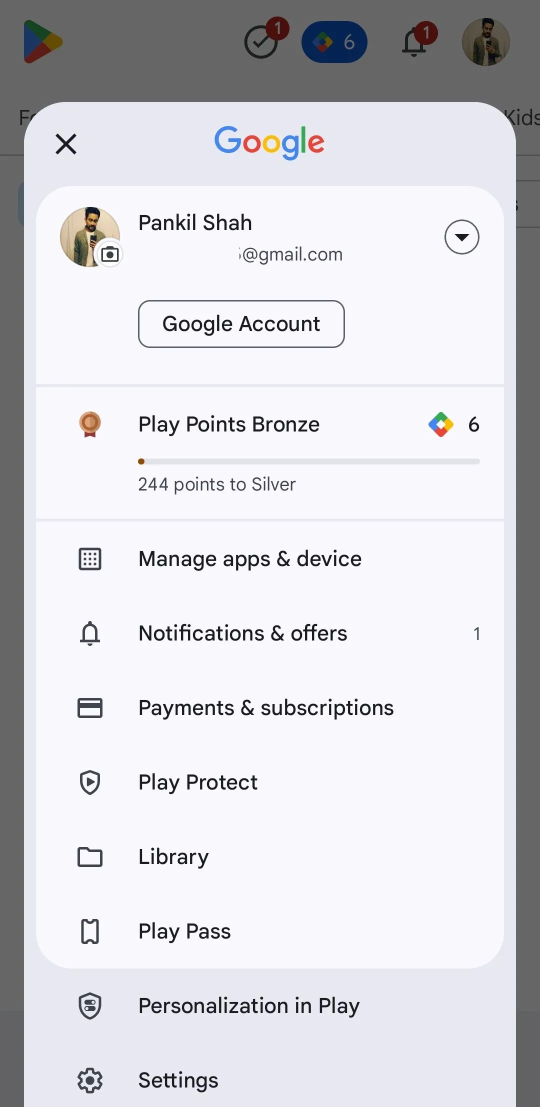 Giao diện menu Google Play Store trên điện thoại Android với các tùy chọn quản lý ứng dụng và thiết bị.