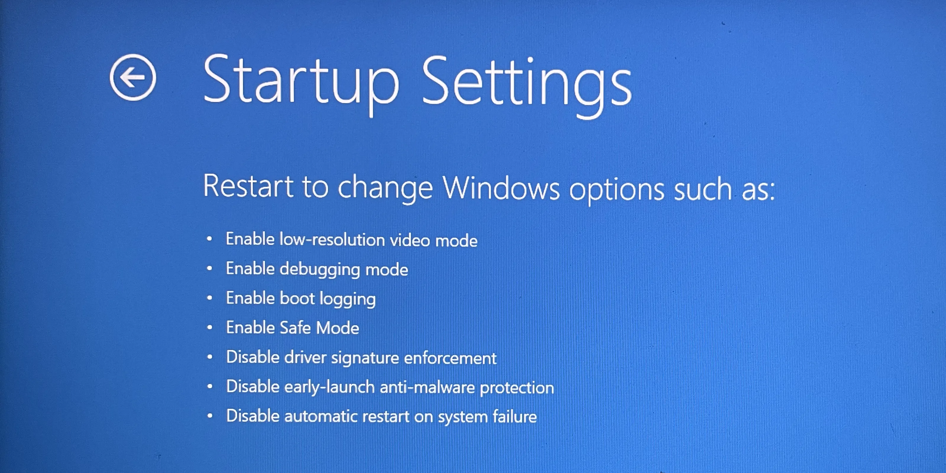 Giao diện Startup Settings của Windows liệt kê 9 tùy chọn khởi động nâng cao khác nhau để khắc phục sự cố.