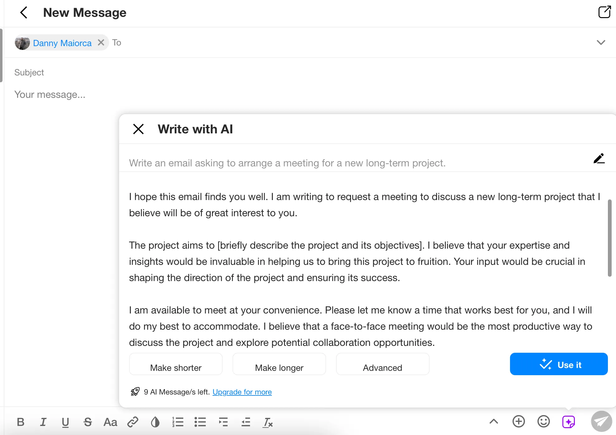 Giao diện tạo email tự động bằng AI với các tùy chọn loại và giọng văn trong Spike