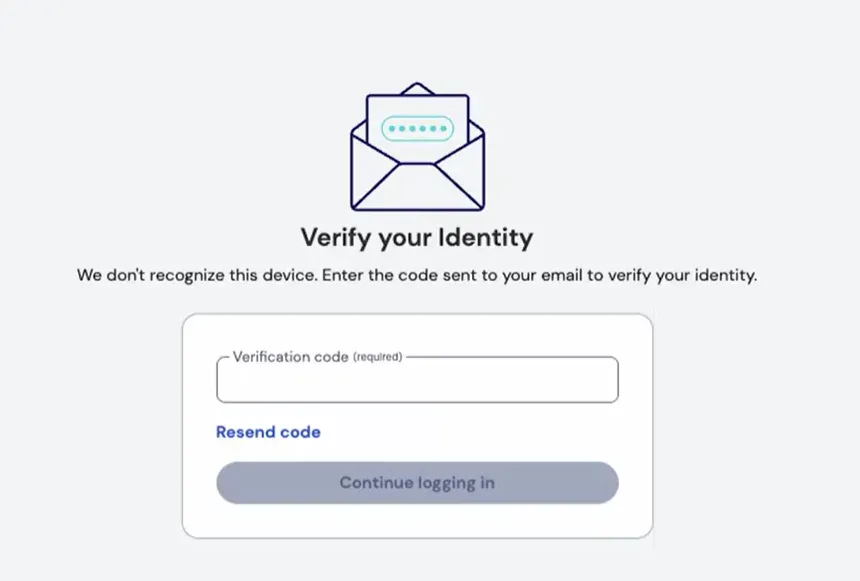 Giao diện ứng dụng Bitwarden minh họa cài đặt xác thực hai yếu tố qua email