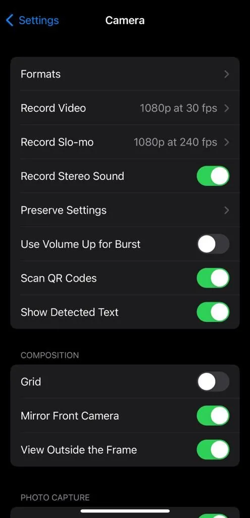 Màn hình cài đặt Định dạng (Formats) trong ứng dụng Camera của iPhone, nơi để bật Apple ProRAW