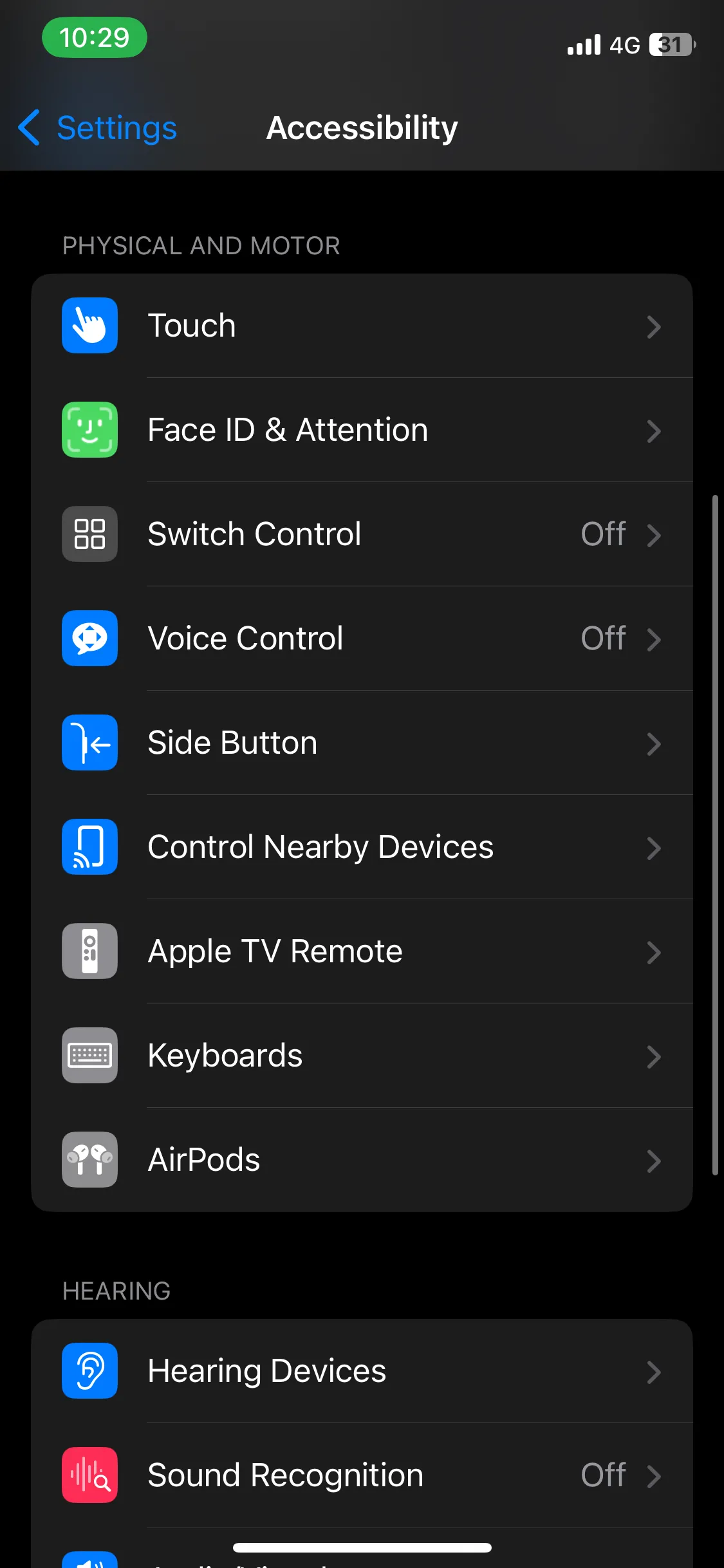 Màn hình cài đặt Trợ năng (Accessibility) trong ứng dụng Cài đặt (Settings) của iOS, hiển thị các tùy chọn để tối ưu iPhone