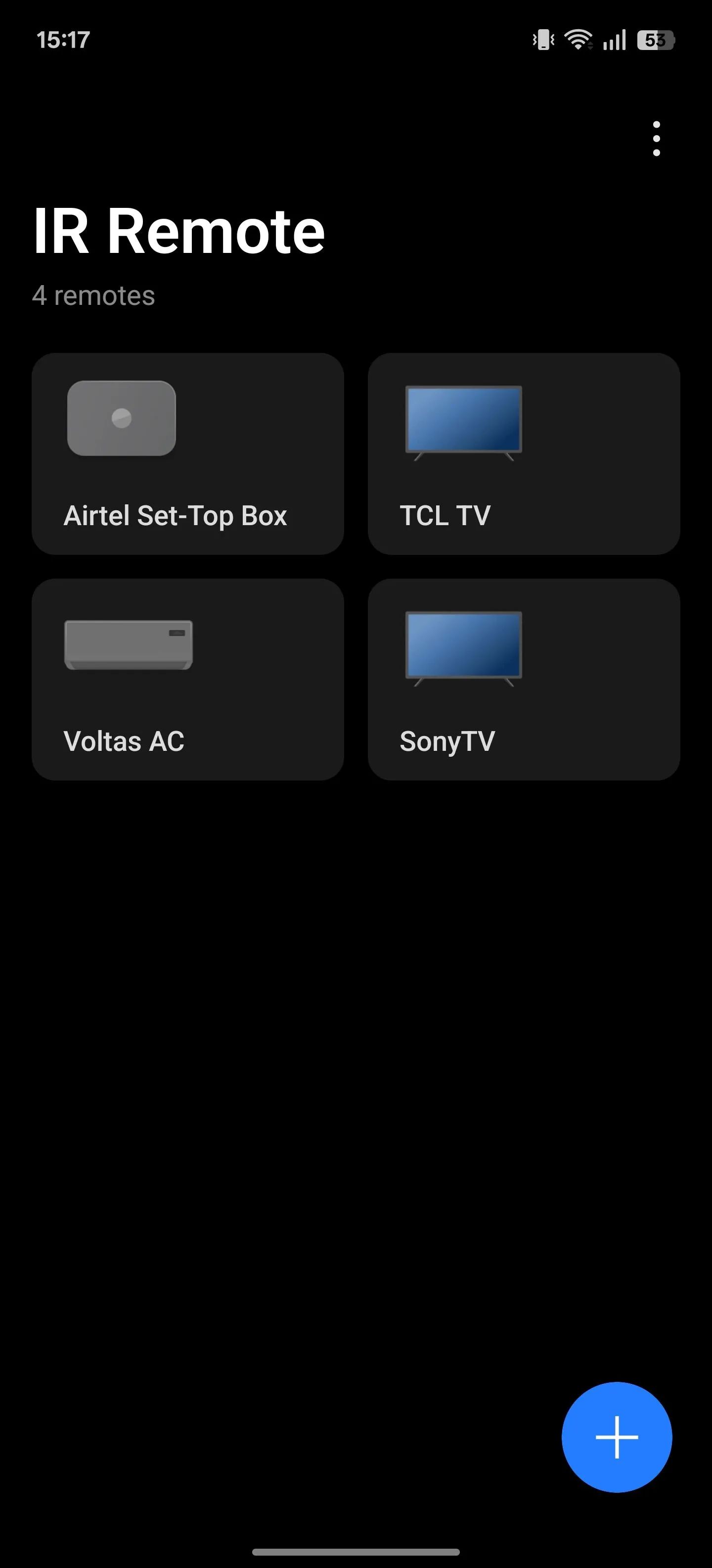 Màn hình chính của ứng dụng IR Remote trên điện thoại OnePlus, hiển thị danh sách các điều khiển đã cài đặt để điều khiển bằng hồng ngoại.