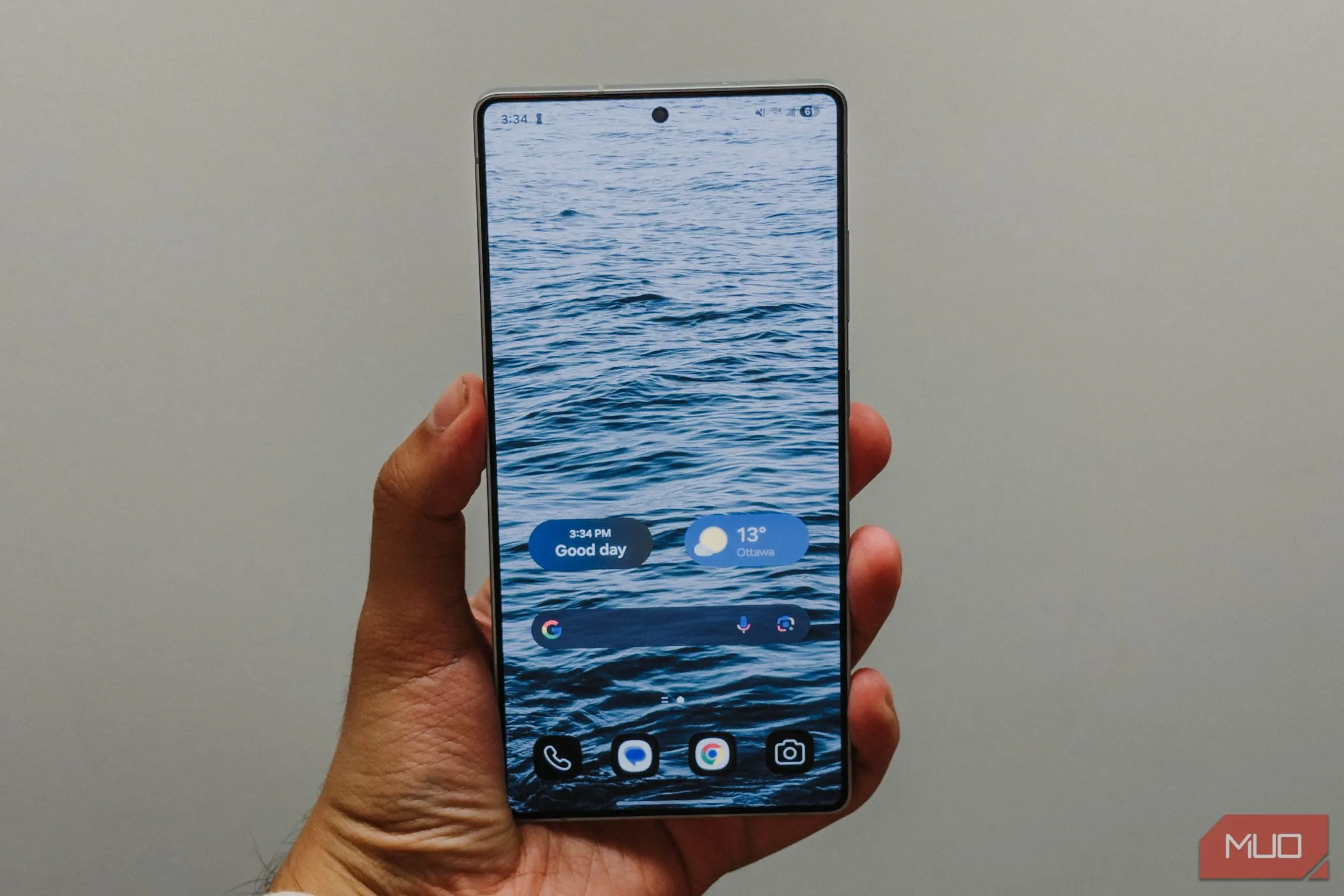 Màn hình Samsung Galaxy S25 Ultra hiển thị giao diện chính