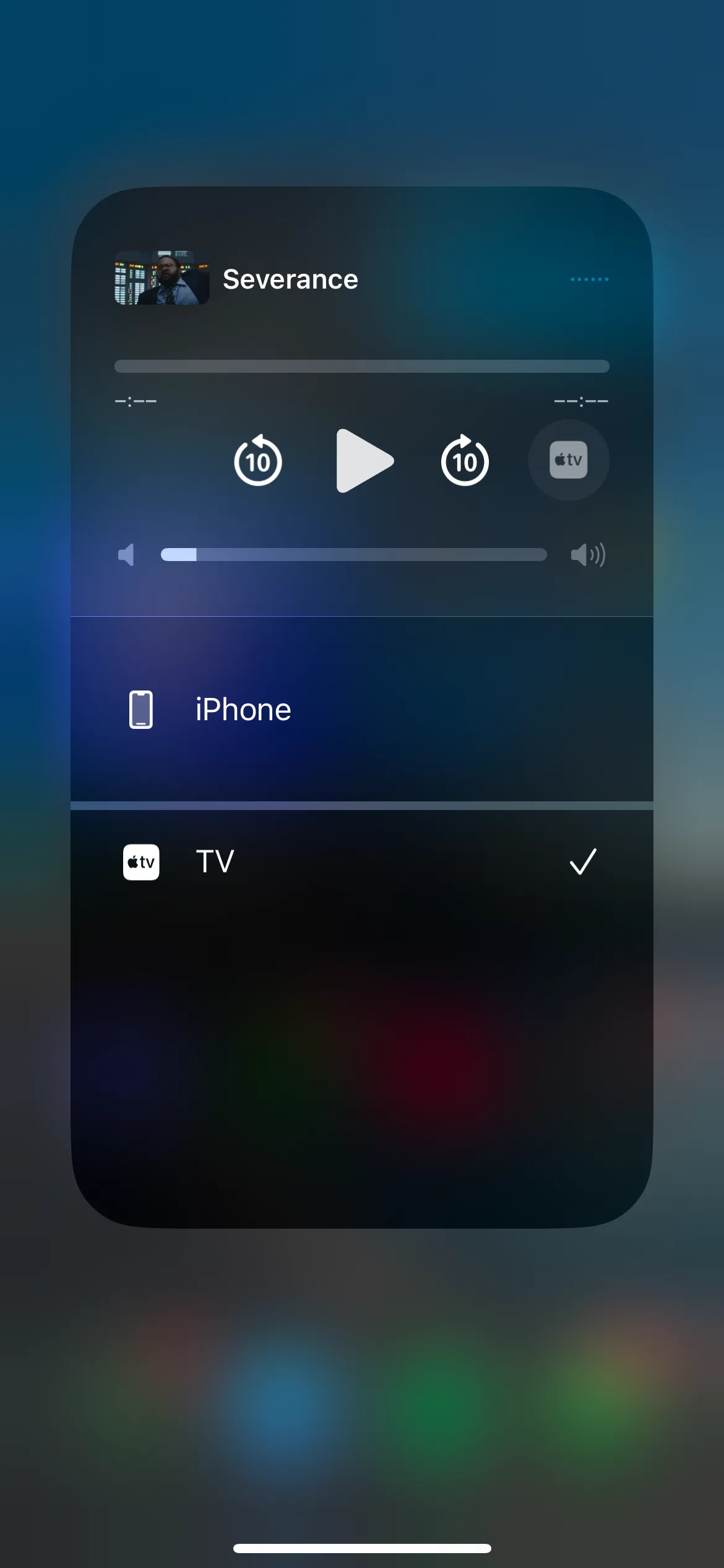 Menu AirPlay trên iOS 18 với tùy chọn truyền phát nội dung từ iPhone lên Apple TV