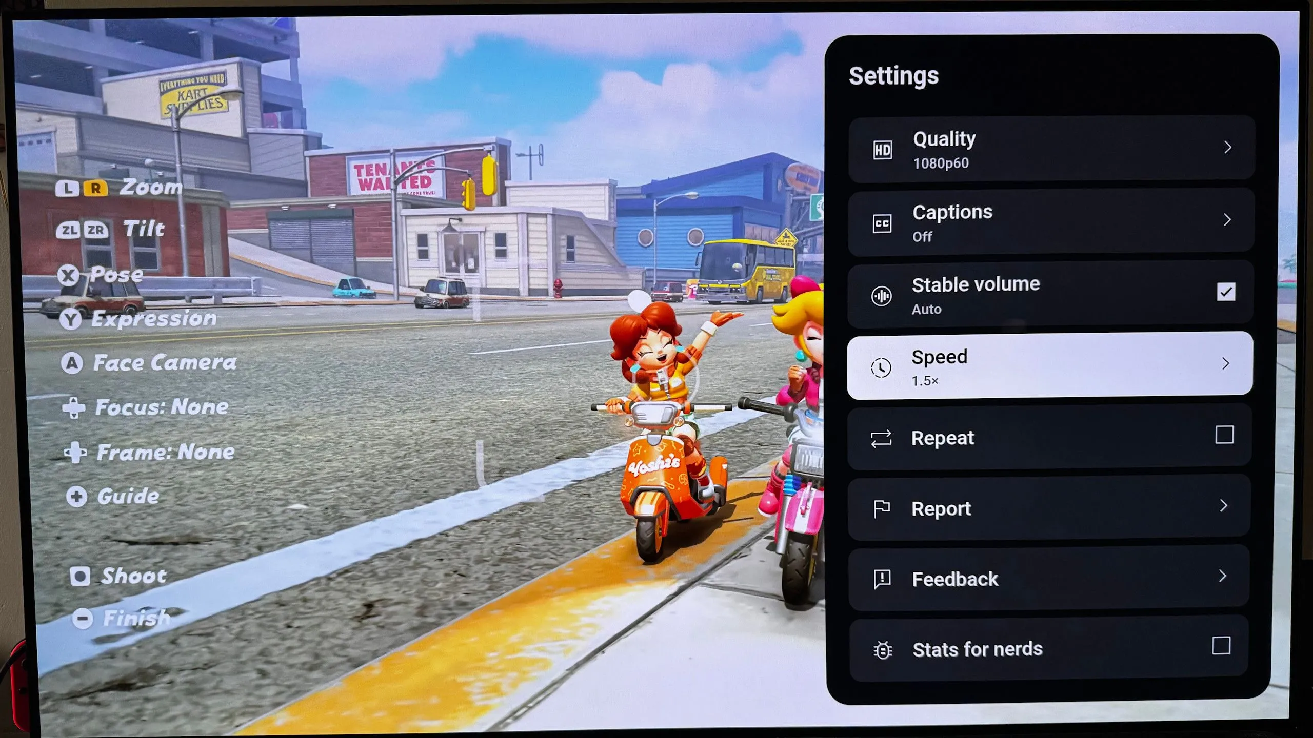 Menu cài đặt video YouTube mở trên ứng dụng TV