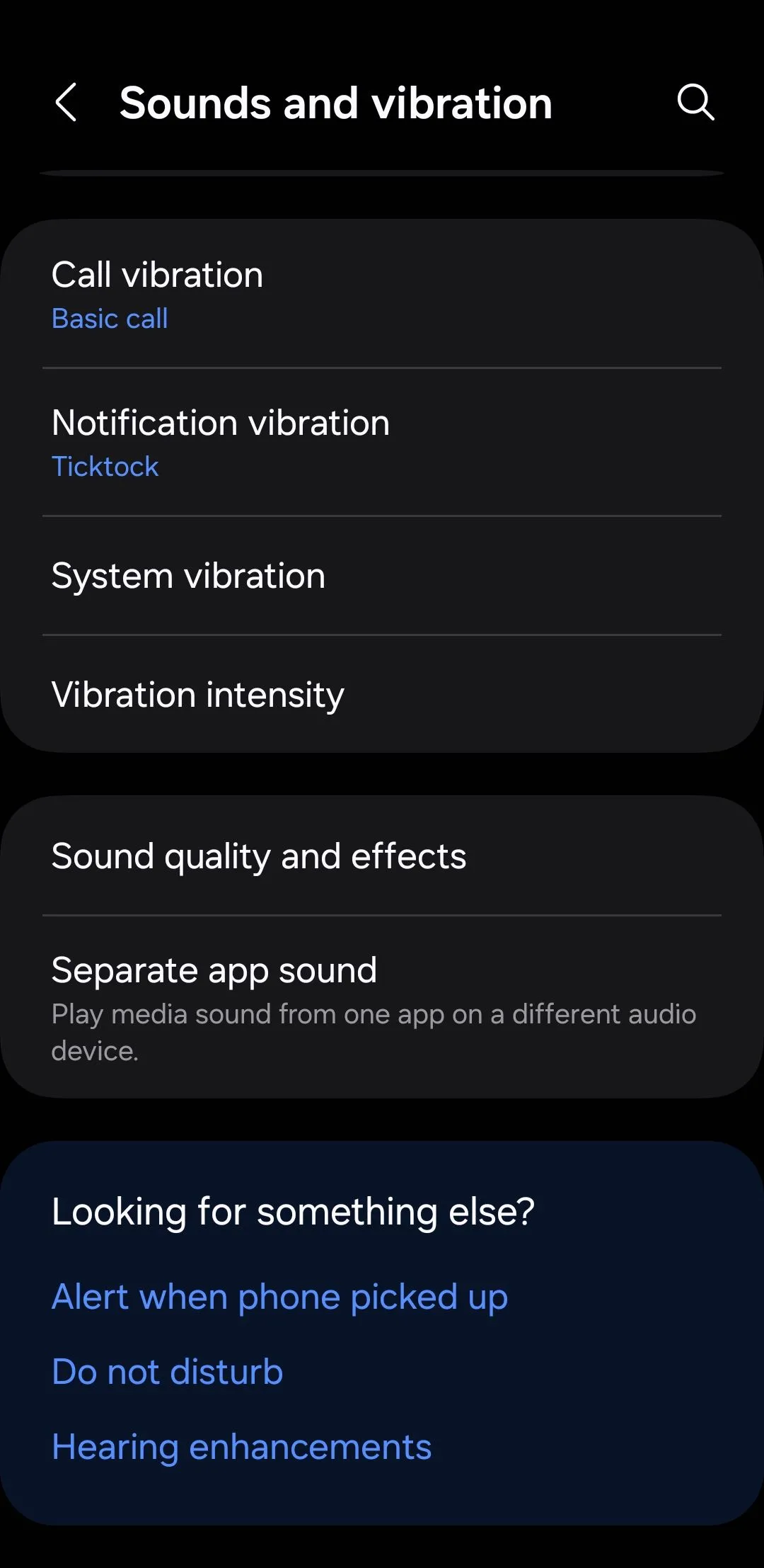 Menu Chất lượng và Hiệu ứng âm thanh trong cài đặt Samsung, hiển thị tùy chọn Dolby Atmos để nâng cao trải nghiệm âm thanh