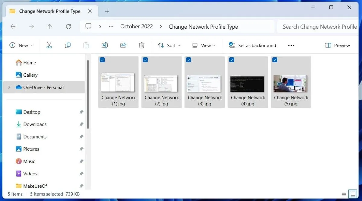 Một loạt hình ảnh trong File Explorer với tên tương tự, sẵn sàng để đổi tên hàng loạt