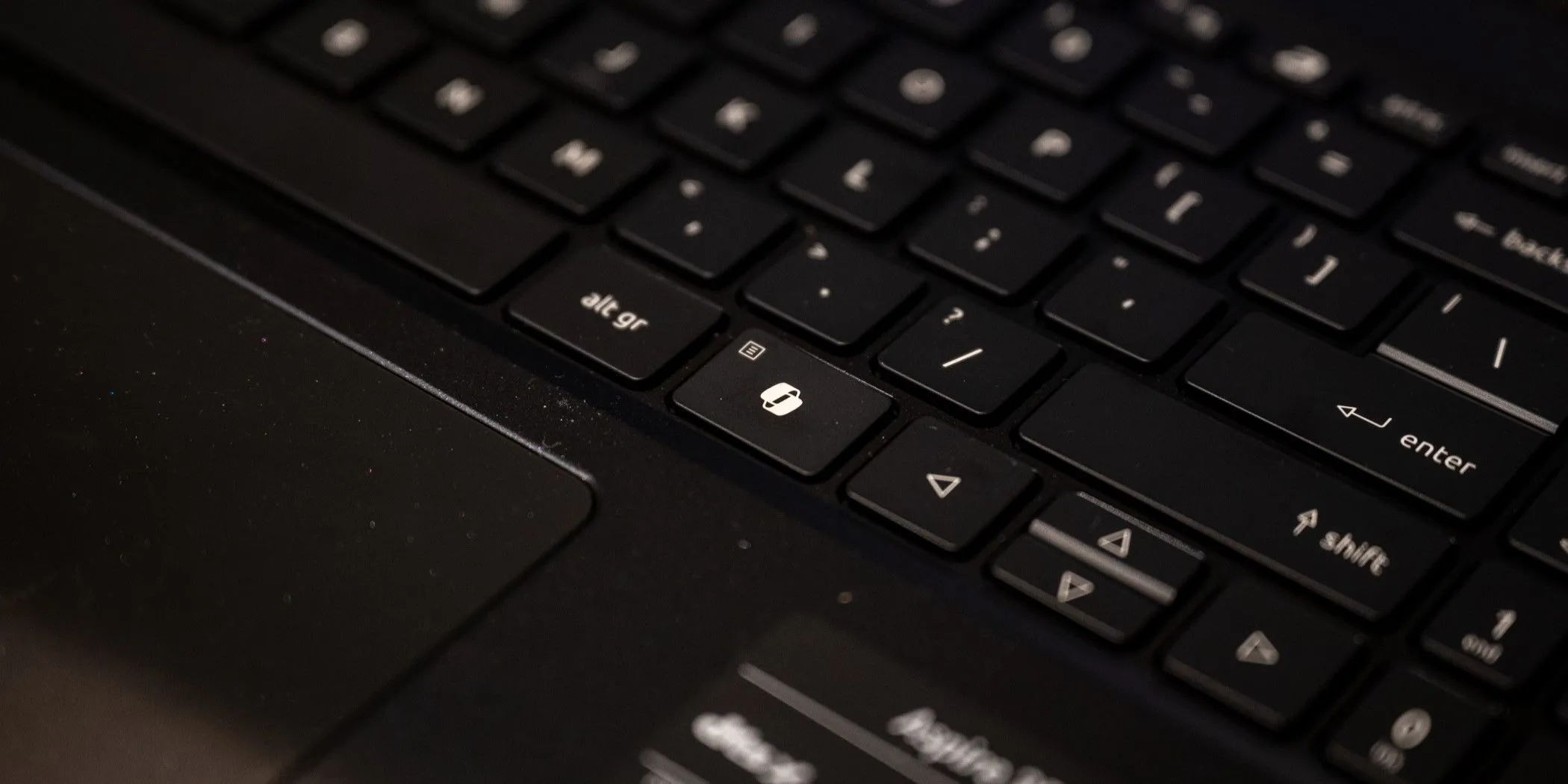 Nút Copilot chuyên dụng trên bàn phím laptop Acer, biểu tượng cho xu hướng AI PC.