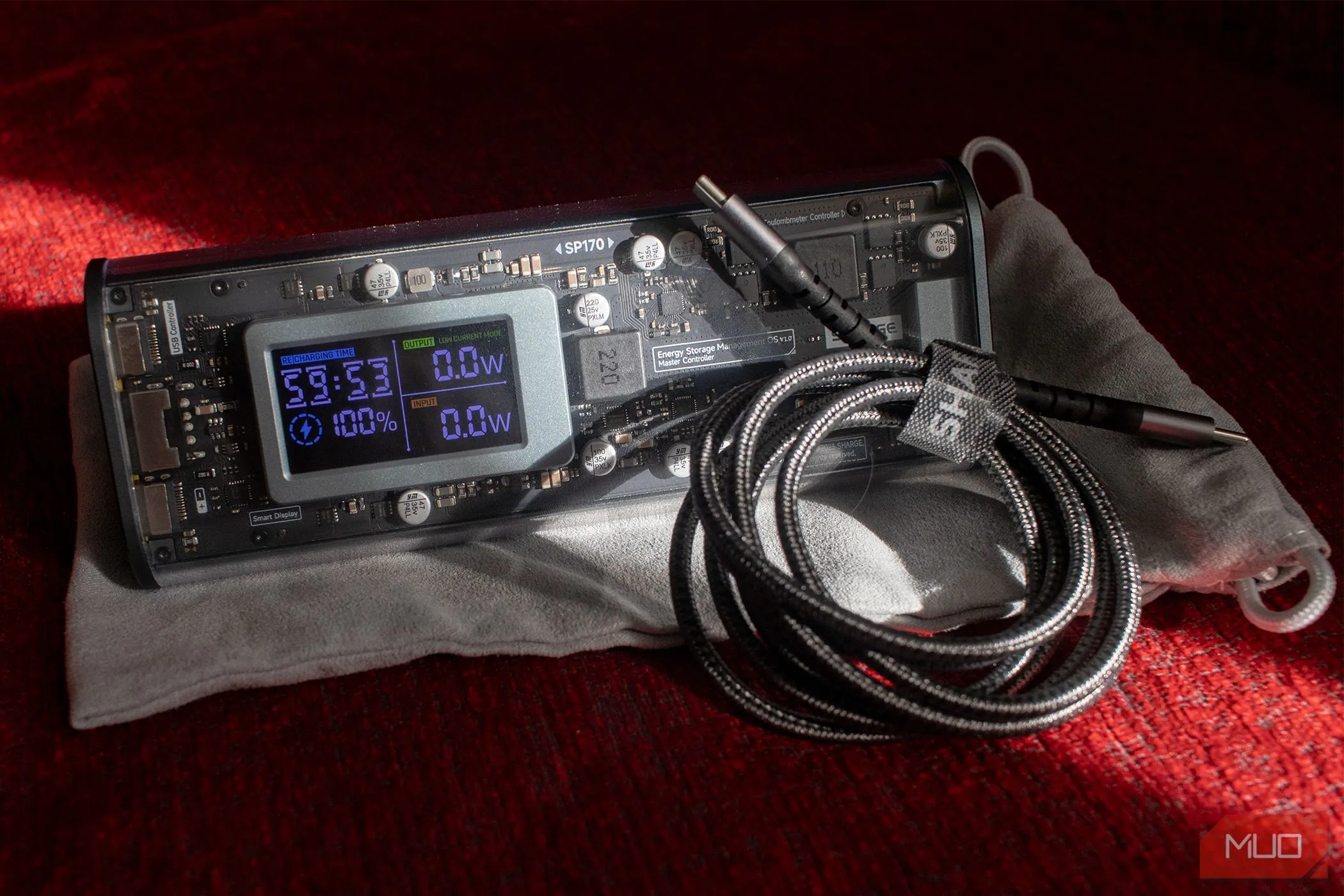 Pin dự phòng Shargeek 170 với màn hình hiển thị