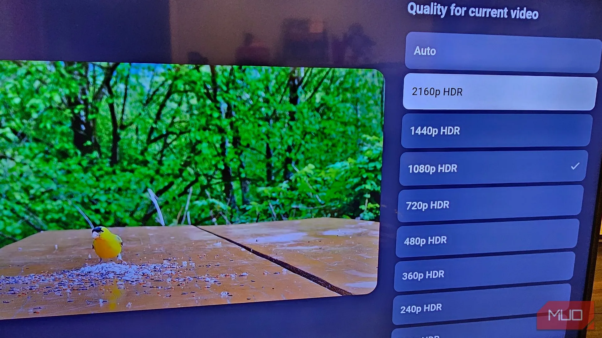 Thay đổi cài đặt độ phân giải video YouTube sang 2160p HDR trong ứng dụng YouTube để kiểm tra tính năng HDR