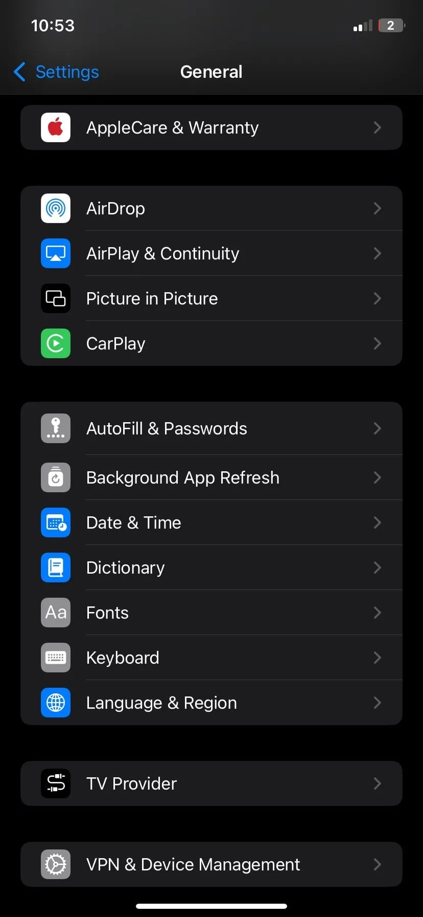 Trang Cài đặt chung (General) trong ứng dụng Cài đặt trên iPhone, hiển thị các tùy chọn cấu hình