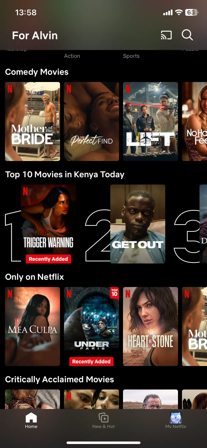Trang chủ Netflix trên giao diện iOS, cho phép người dùng khám phá các bộ phim và chương trình truyền hình để tải về xem offline khi đi du lịch.