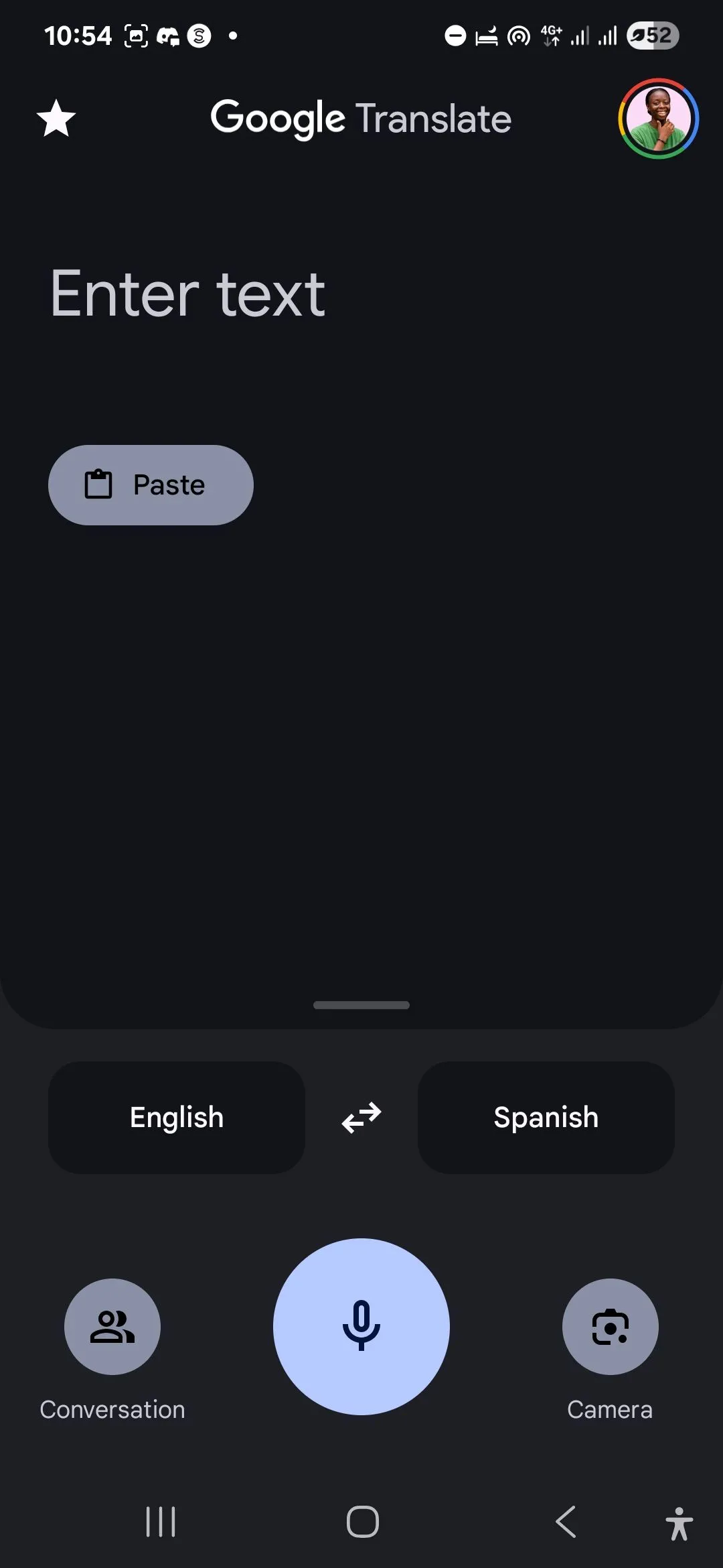 Trang chủ ứng dụng Google Dịch trên thiết bị Android, sẵn sàng cho việc dịch văn bản và sử dụng chế độ camera offline.