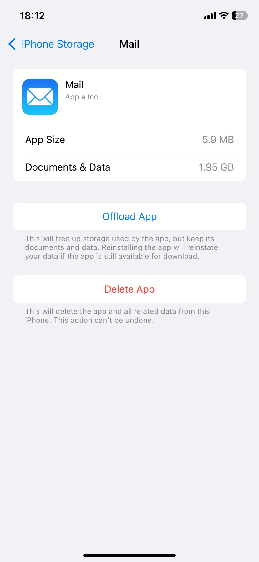 Trang quản lý dung lượng ứng dụng Mail trên iPhone cho phép xóa ứng dụng