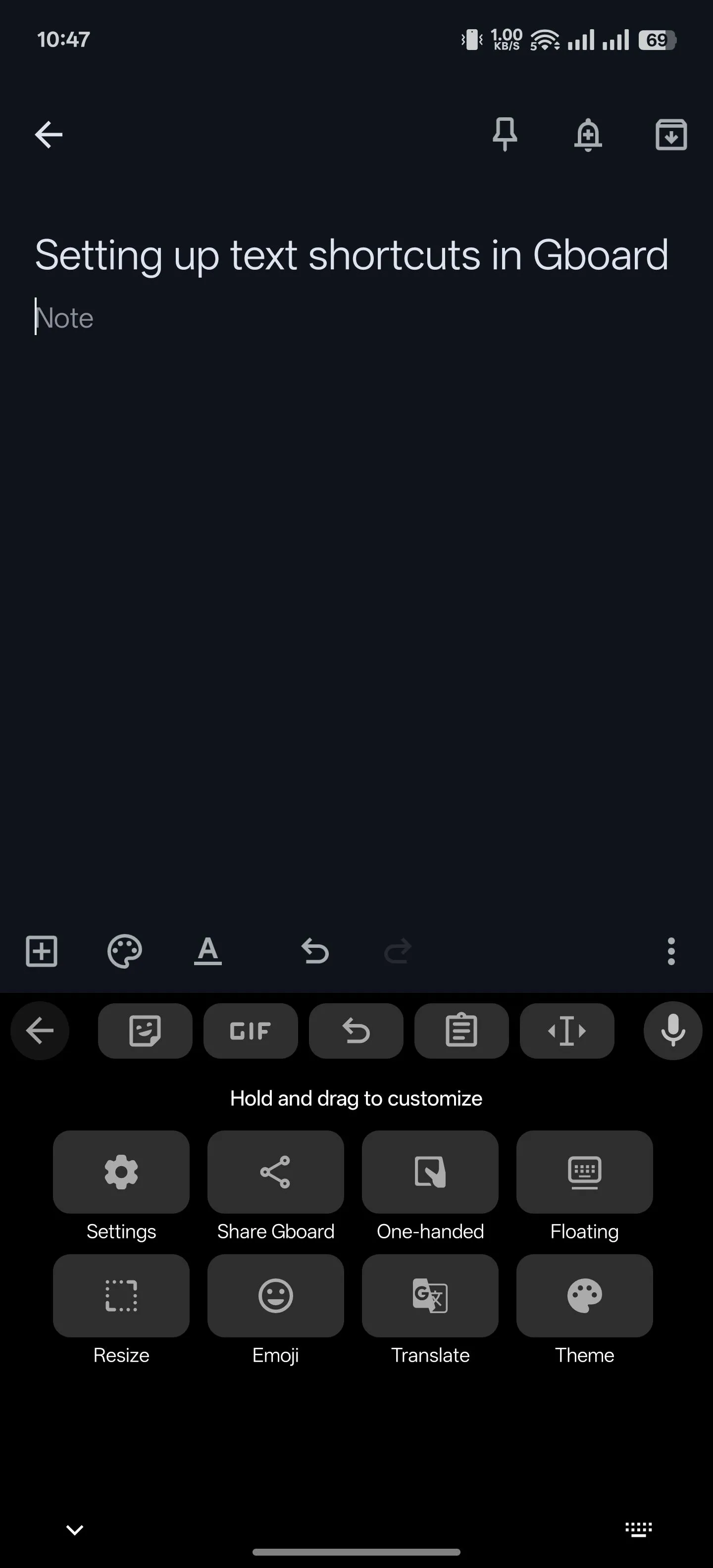 Truy cập cài đặt Gboard trên điện thoại Android để thiết lập phím tắt văn bản