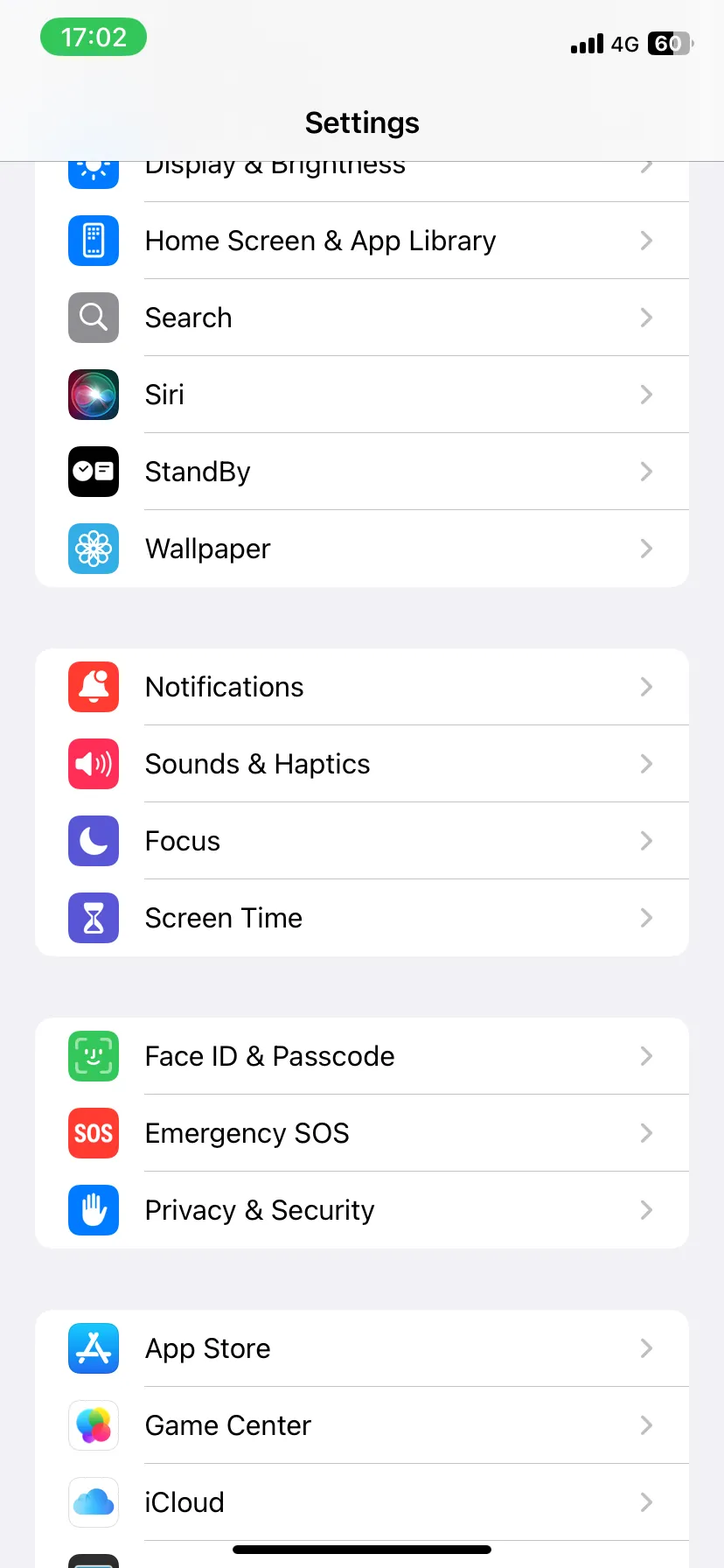 Ứng dụng Cài đặt iPhone với tùy chọn Thông báo hiển thị rõ ràng