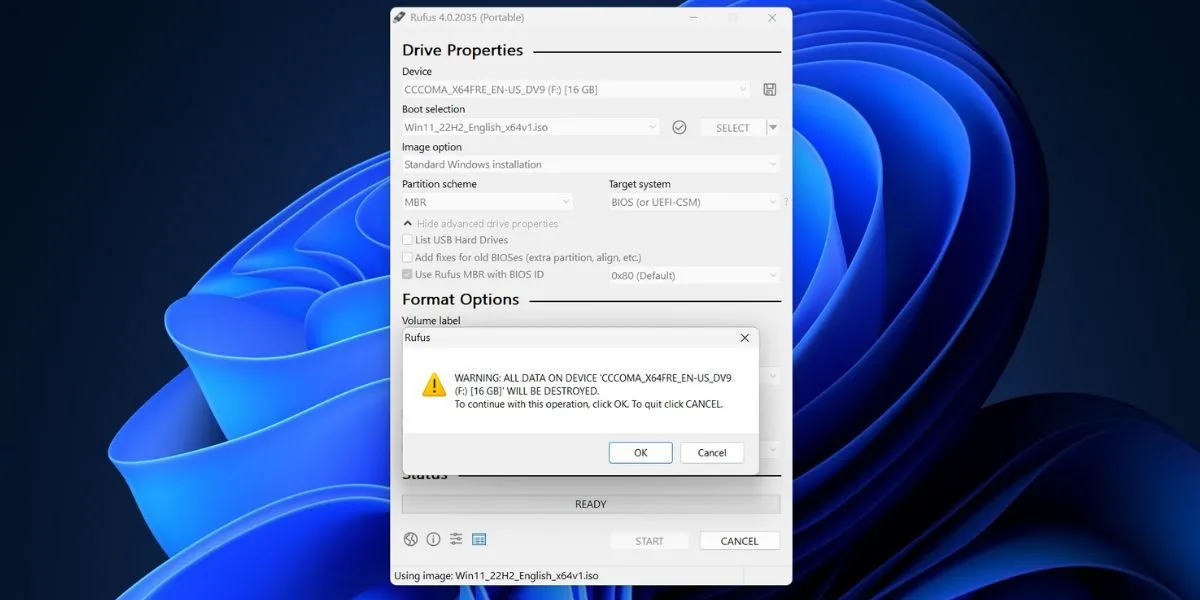 Xác nhận tùy chỉnh cài đặt Windows 11 trong Rufus trước khi tạo USB